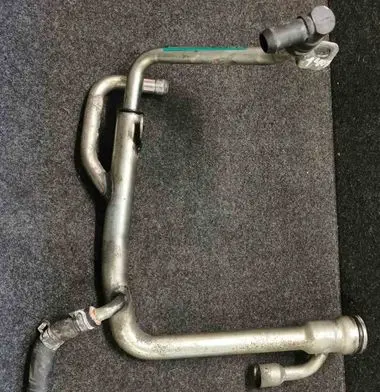Jeep Grand Cherokee Engine coolant pipe/hose
