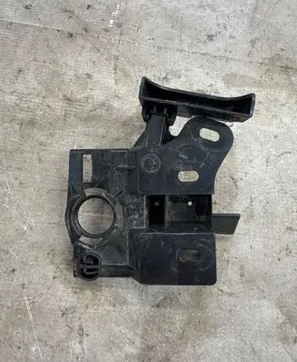Peugeot 308 Other engine bay part 9817458280