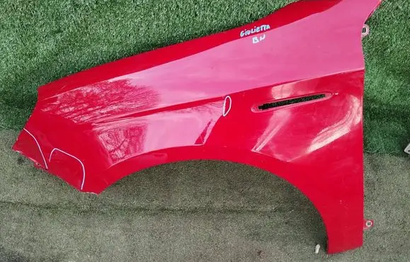Alfa Romeo Giulietta Fender