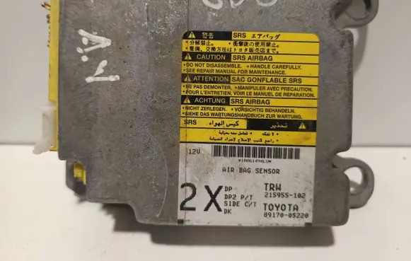 Toyota Avensis T250 Airbag control unit/module 8917005220 215955102