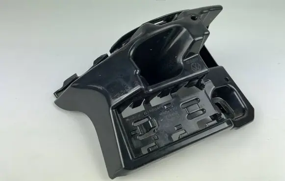 Volkswagen PASSAT B9 Rear bumper mounting bracket 3J0807377