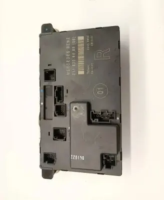 Mercedes-Benz E W211 Door control unit/module 2118208485