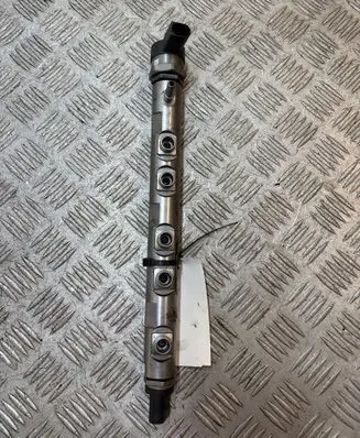 BMW 3 E90 E91 Fuel main line pipe 0281002949 16865193 780912804