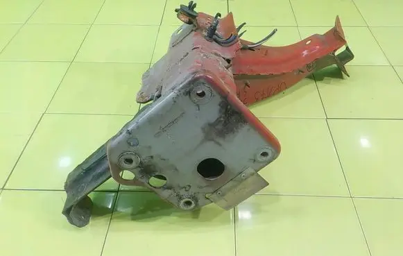Volvo S60 Front side member PRZOD UP173