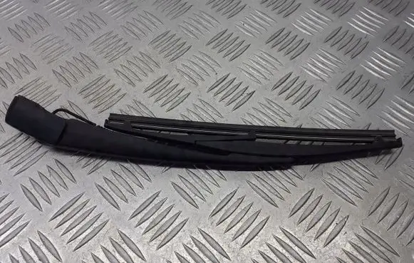 Suzuki Swift I Rear wiper blade arm 
