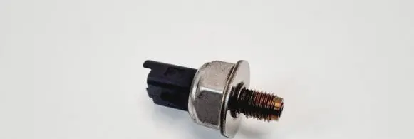 Peugeot 207 CC Fuel pressure sensor 9658227880 1029608476