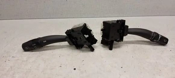Hyundai Sonata Wiper turn signal indicator stalk/switch 934203K400 934103K500