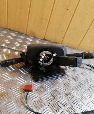 Renault Laguna I Indicator stalk 540347268