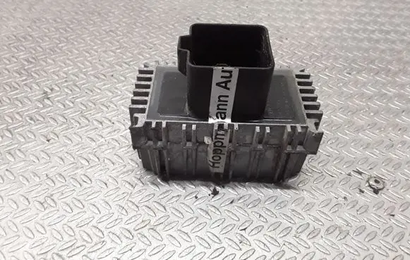 Opel Frontera B Glow plug pre-heat relay 55354141