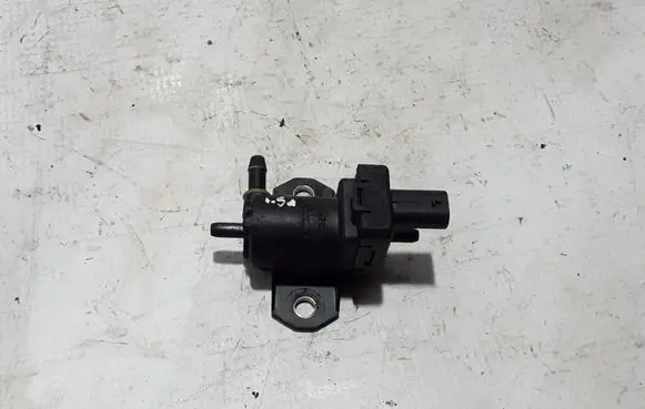 Peugeot 2008 II Valve 9812031180