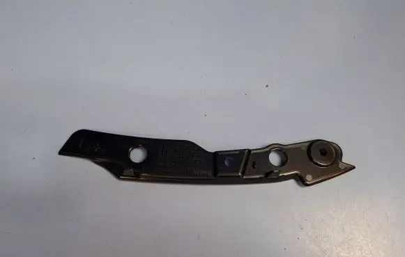 Audi Q7 4M Front bumper mounting bracket 4M0807083