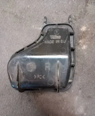 Audi A4 S4 B6 8E 8H Headlight/headlamp dust cover