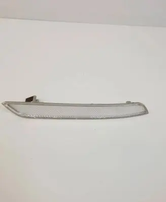 BMW X6 E71 Front reflector 7187088 63147187088