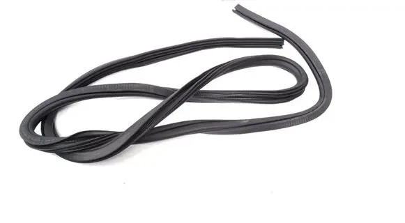Porsche Macan (95B) Rubber seal rear door 95B833721