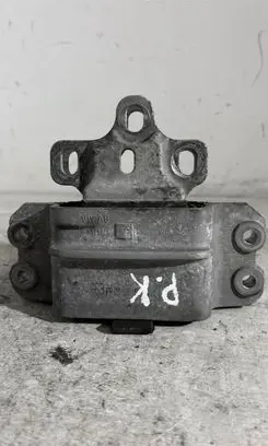 Volkswagen Touran I Engine mounting bracket 1K0199555