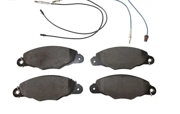 Peugeot 605 Brake pads (front) 8DB