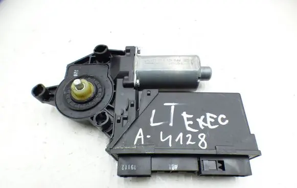Seat Exeo (3R) Rear door window regulator motor 8E0959801E 9700105998204 18052011
