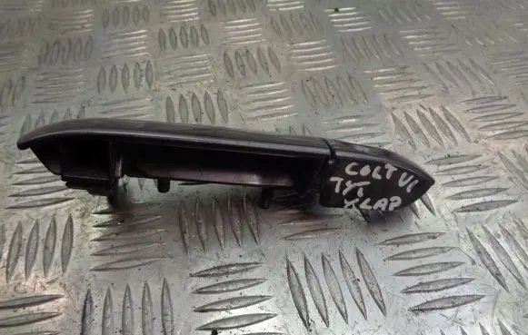 Mitsubishi Colt Tailgate opening switch 
