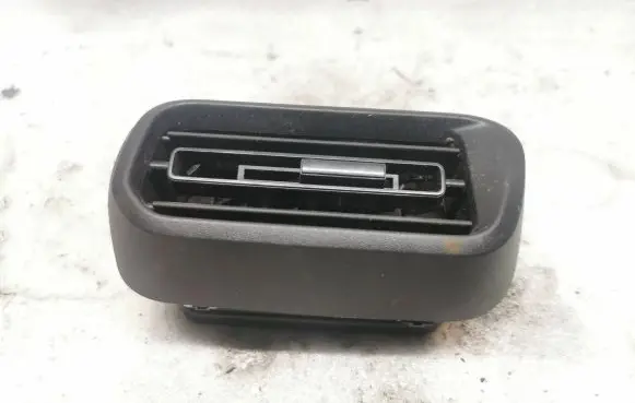 Opel Combo E Dash center air vent grill M0U022342 046589