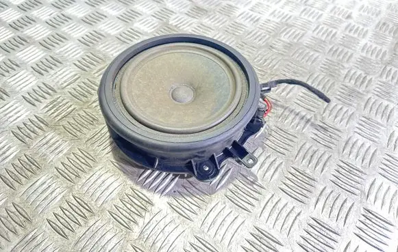 Audi A3 S3 8P Front door speaker 8P0035411C