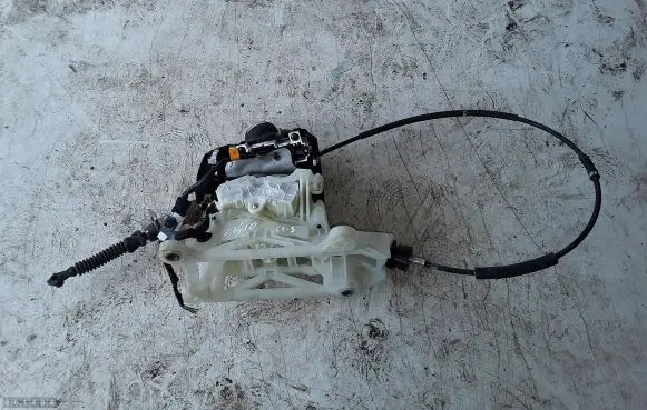 Mazda CX-3 Gear shifter/selector DA6K46100