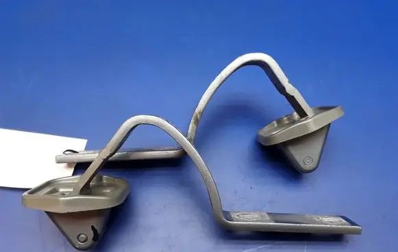 Jaguar XJS Tailgate/trunk/boot hinge
