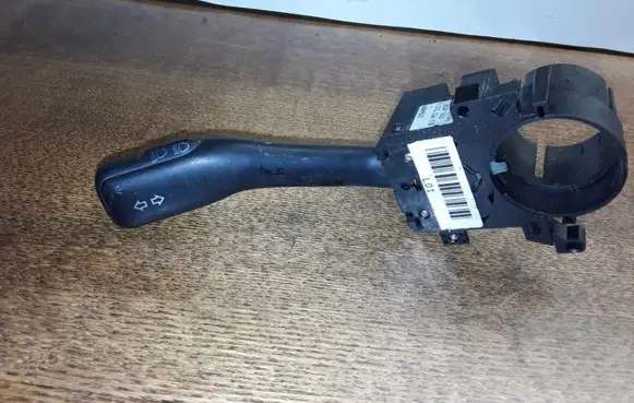 Volkswagen PASSAT B5 Indicator stalk 8L0953513G 202852