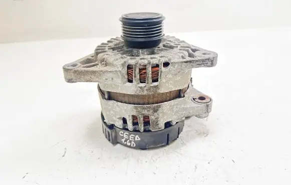 KIA Ceed Generator/alternator 373002A850 2611067