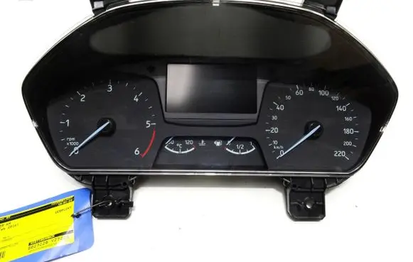 Speedometer (instrument cluster)