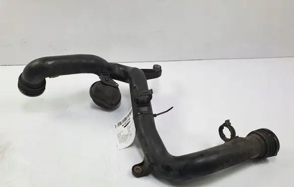 Volkswagen Touran I Intercooler pipe mounting bracket 1K0145770B