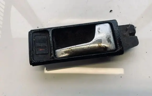 Audi A6 S6 C4 4A Front door interior handle 4a0837020a