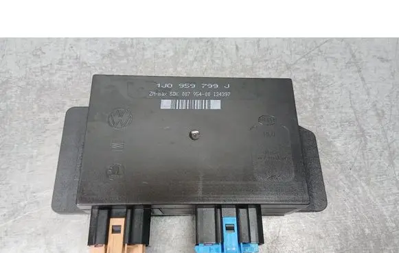 Volkswagen PASSAT B5 Comfort/convenience module 1J0959799J
