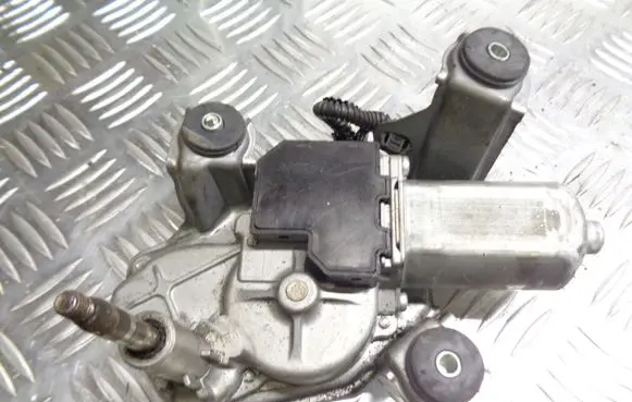 Toyota Avensis T250 Wiper motor 85130-05090