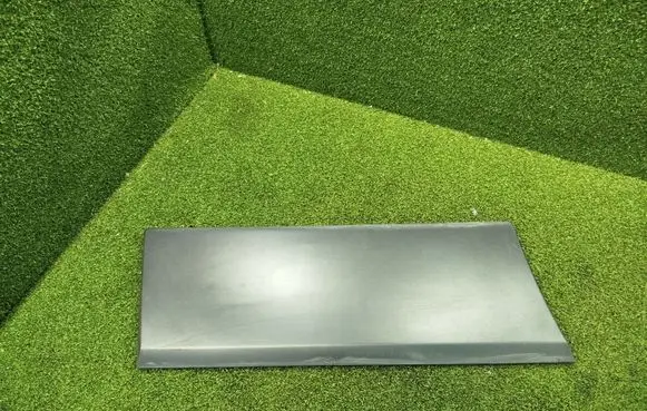 Opel Vivaro Rear fender molding trim 104546A2 104546B2 104547A2