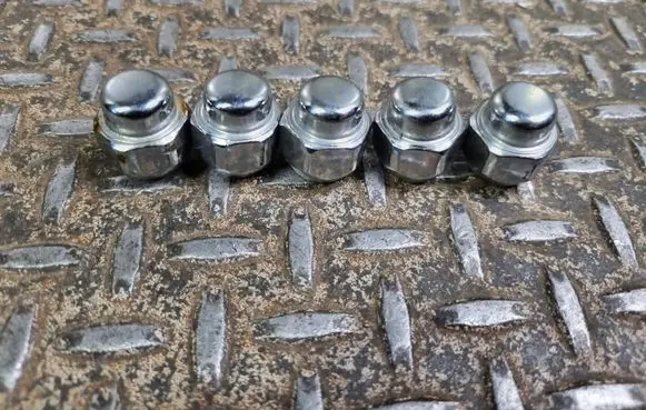 Mazda CX-5 II Nuts/bolts 