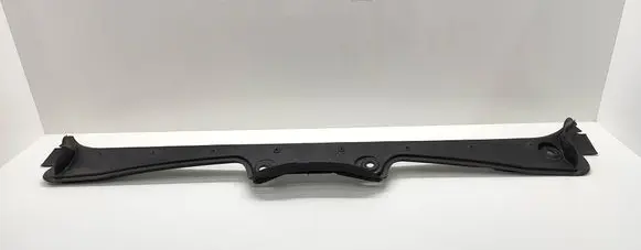 BMW 5 E60 E61 Wiper trim 7027083 51717027083 74850610