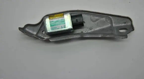 Lexus GS 300 350 430 450H Airbag deployment crash/impact sensor 8983430020