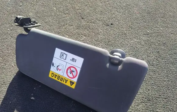 Renault Clio V Sun visor