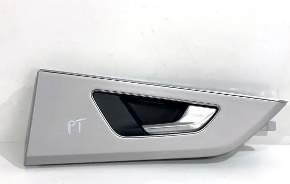 Audi Q8 Rear door interior handle 4M0839020E