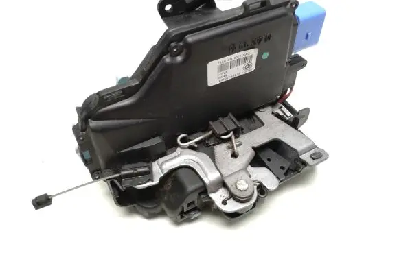 Skoda Octavia Mk2 (1Z) Front door lock 3D1837016AC A00468