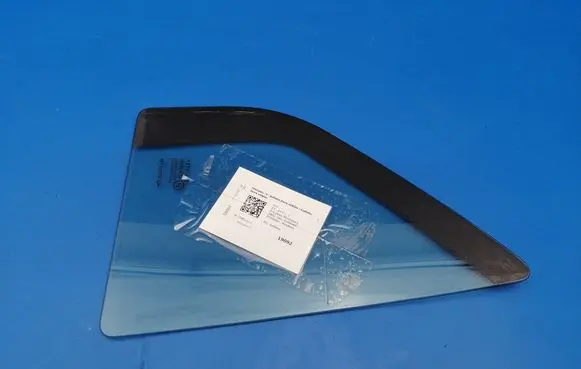 MG ZT - ZT-T Rear vent window glass 