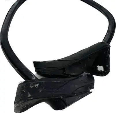 BMW 3 G20 G21 Rubber seal tailgate window/glass 7453390