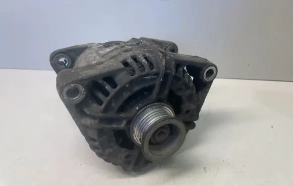 Opel Zafira A Generator/alternator 13108596 0124525030