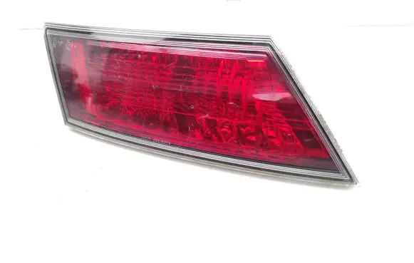 Tailgate rear/tail lights