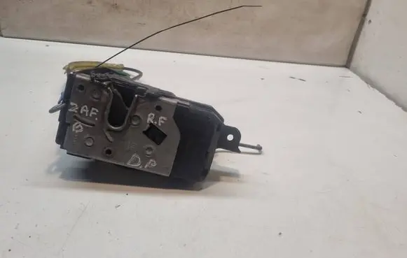 Opel Zafira B Front door lock 4148209 13210749