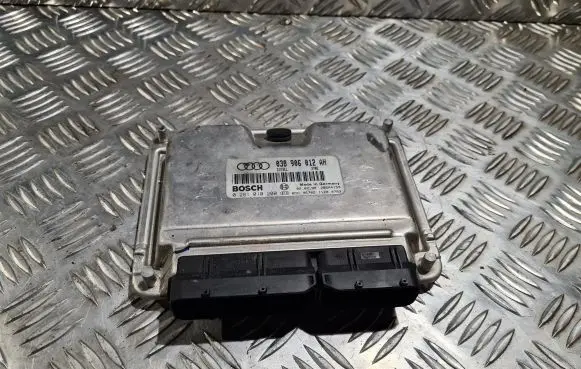 Audi A4 S4 B5 8D Engine control unit/module 0281010200 038906012AH