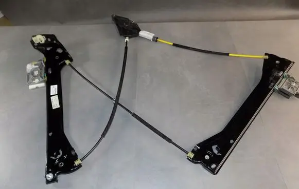 Audi TT TTS RS Mk3 8S Front door window regulator with motor N46503