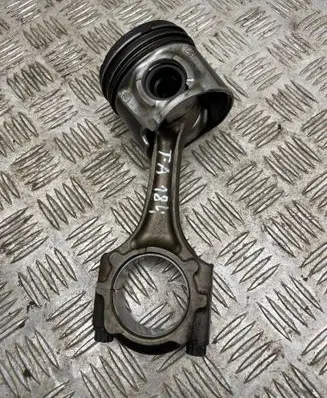 Toyota Avensis T250 Piston with connecting rod 