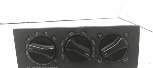 Volkswagen PASSAT B3 Climate control unit 5HB00646300 357907041A 357819045B