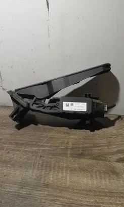 Volkswagen Touran I Accelerator throttle pedal 1T1721503H